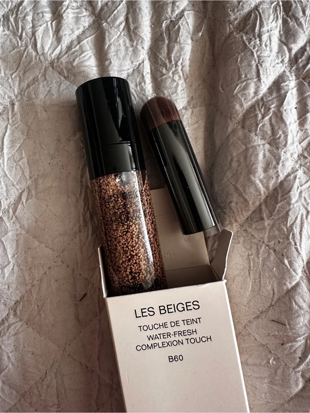 CHANEL Les Beiges Touche De Teint B60 - Off-White Packaging